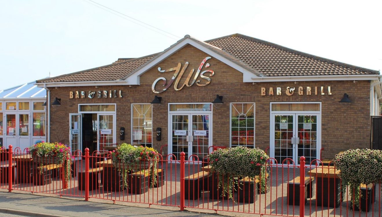 golden palms chapel st leonards