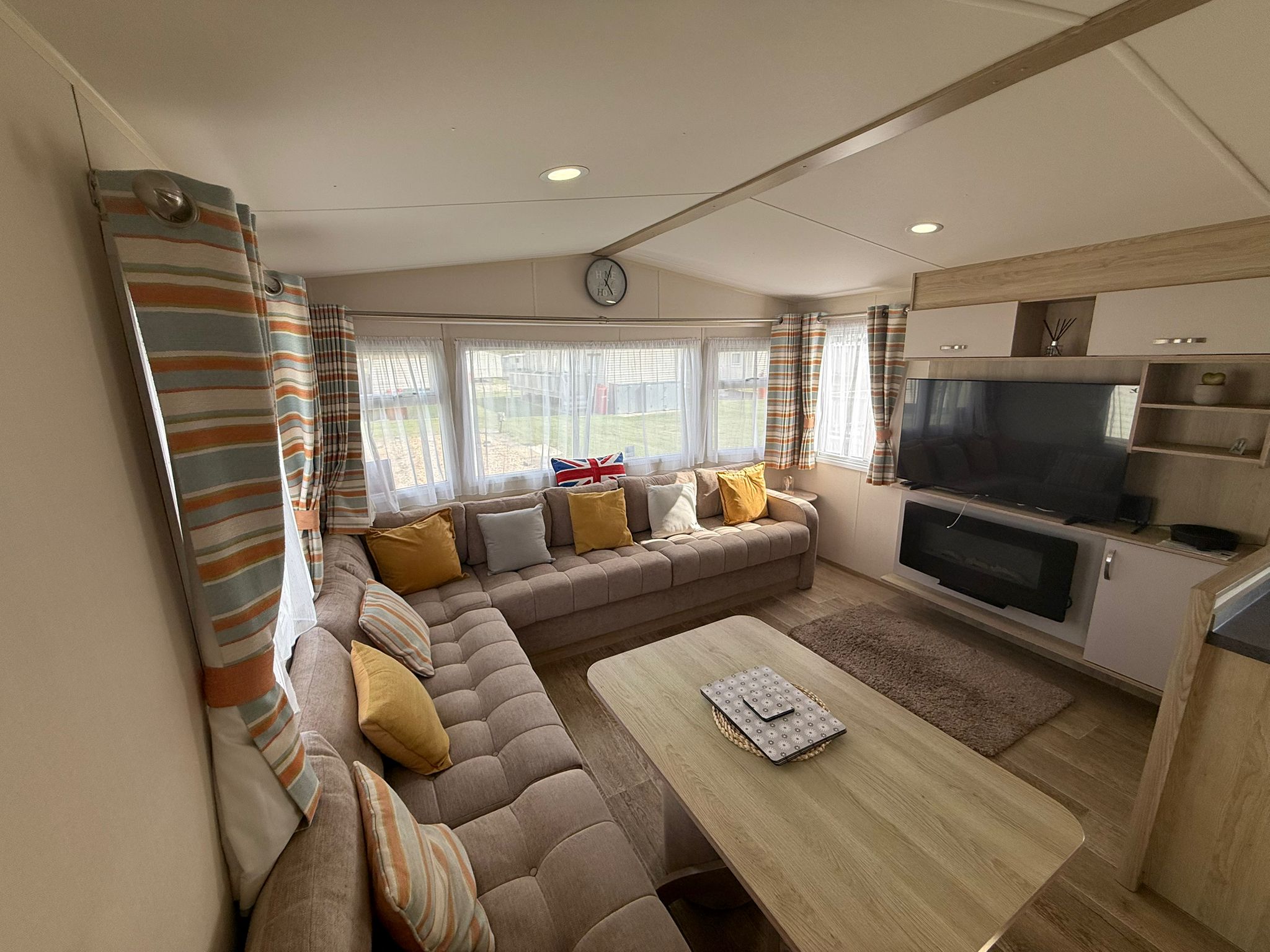 Sherwood 343 interior 3